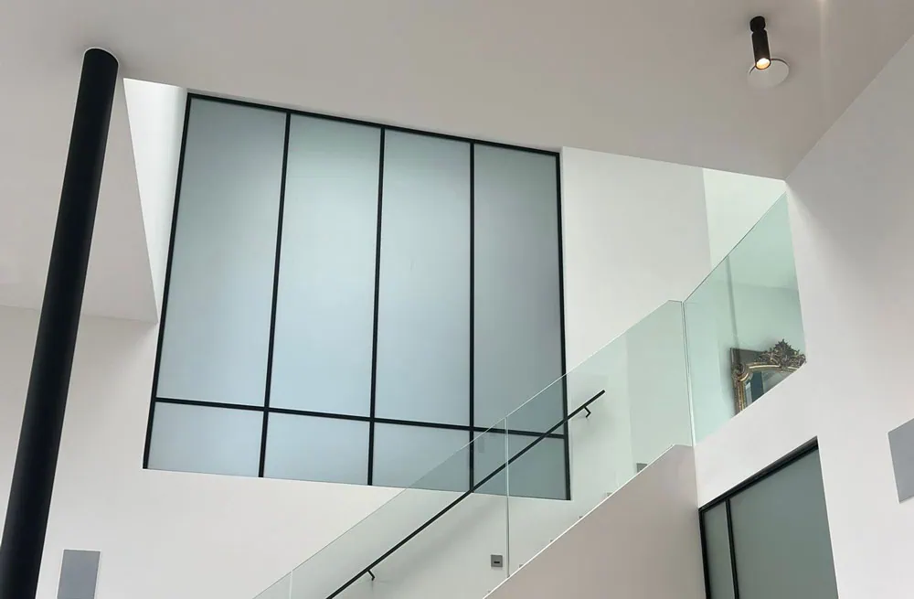 tijdloos glaswerk in privé woning