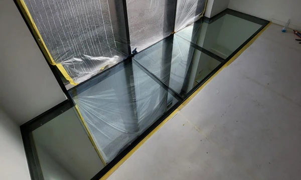 bellopbaar glas, geplaatst door Glasworx