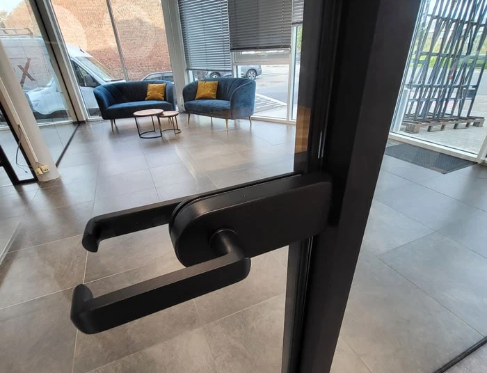 Glasworx, specialist kantoorbeglazing