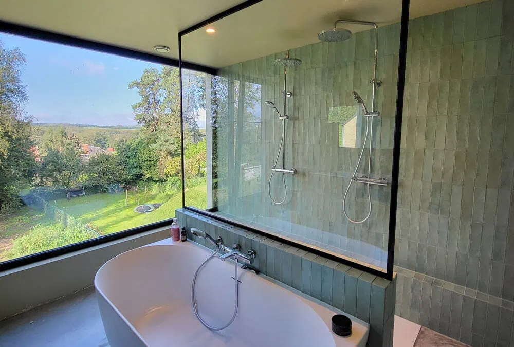 Steellook in de badkamer: stijlvol en functioneel