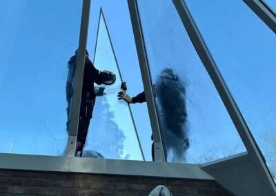 Vervangen glas met thermische breuk