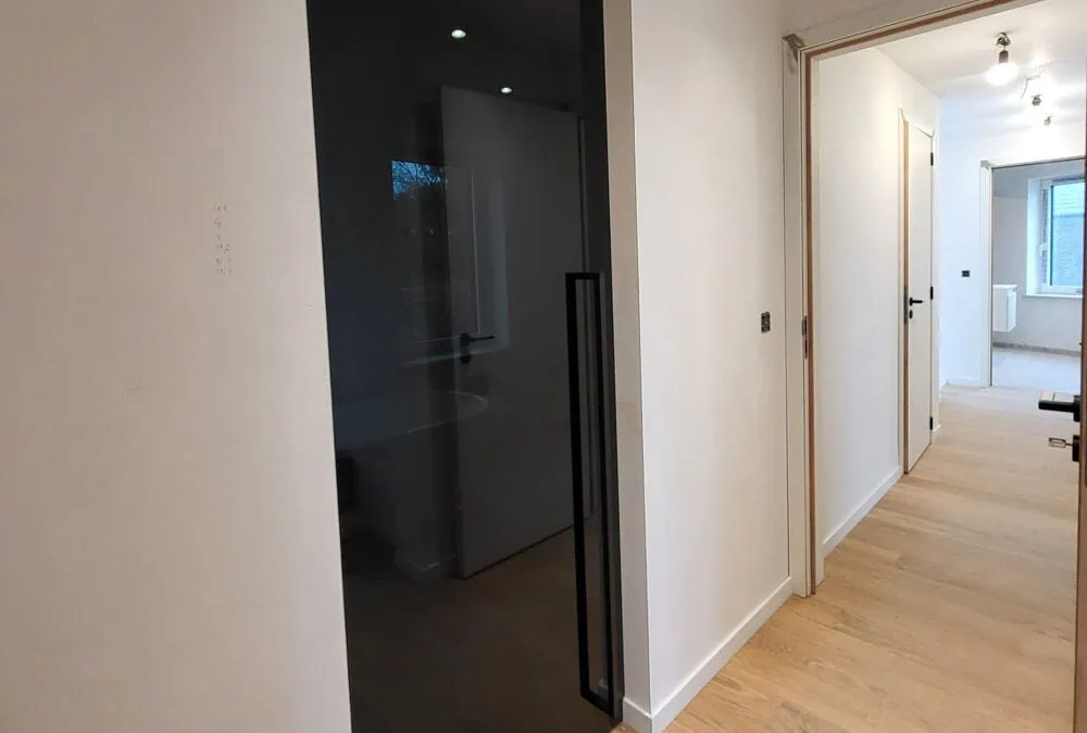 Glas in dark grey voor meer privacy