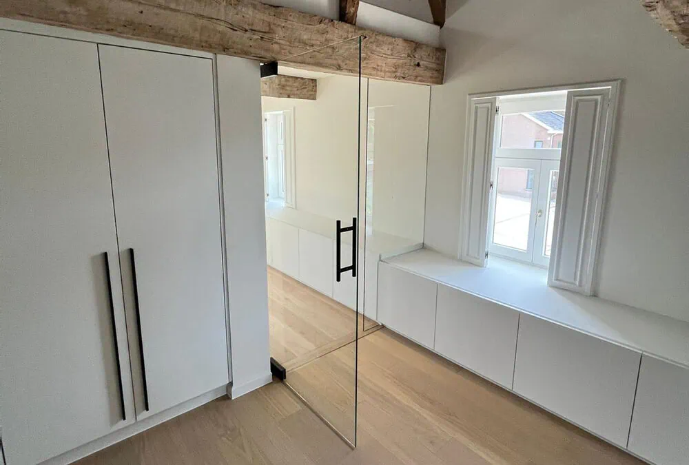 Renovatie oude hoeve Riemst, authenticiteit en comfort in balans